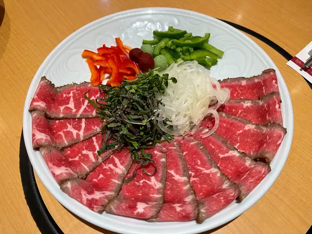 煙牛肉脊片拌雜菜