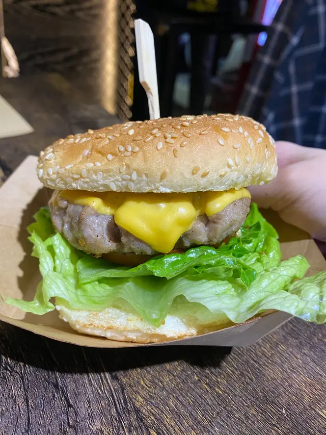 芝士手打豚肉漢堡