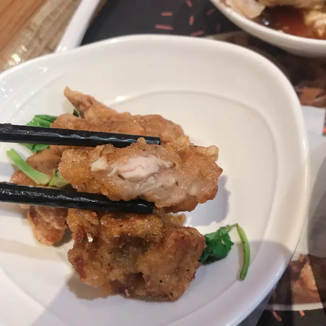 鹽酥雞肉燥乾拌麵