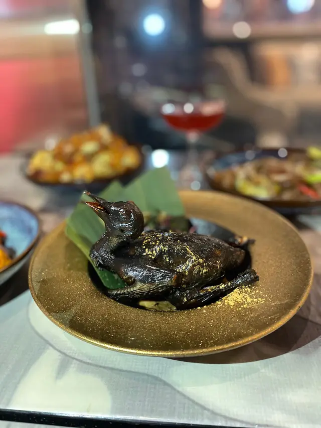 黑金烏鴉(黑松露乳鴿)