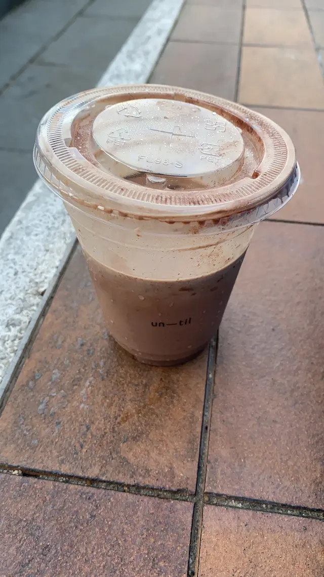 凍朱古力，$50，又貴又難飲