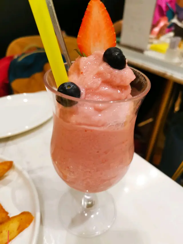 帶有清新莓香的沙冰