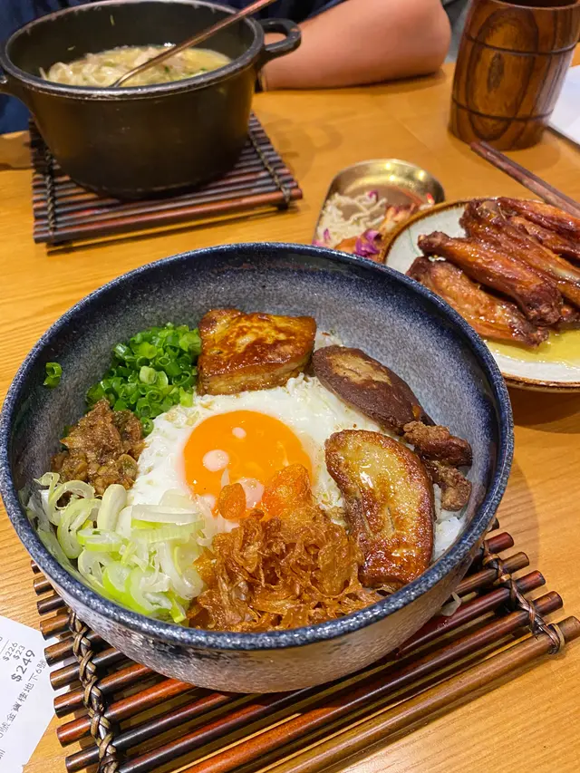 老闆娘鵝肝煎蛋撈飯