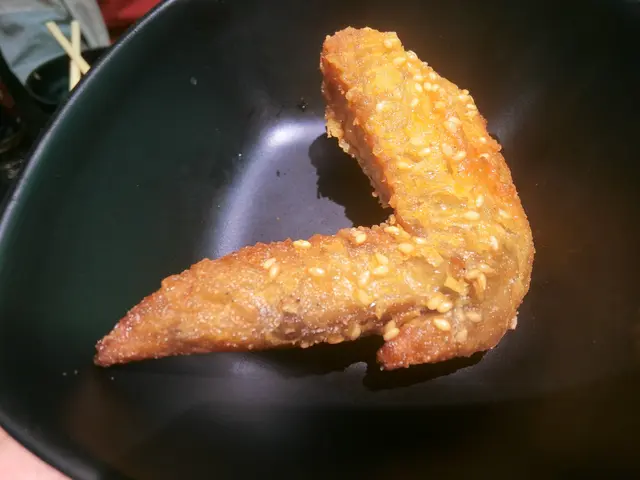呢個系日本芝麻雞雞翼炸得皮脆內軟， 推薦之作。