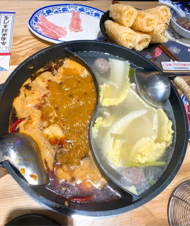 鴛鴦馬拉牛骨湯
