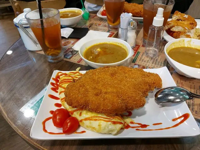 日式咖哩吉列豬扒蛋包飯