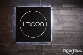 J.moon