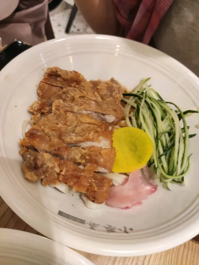 鹹酥大雞排麻辣醬乾拌麵