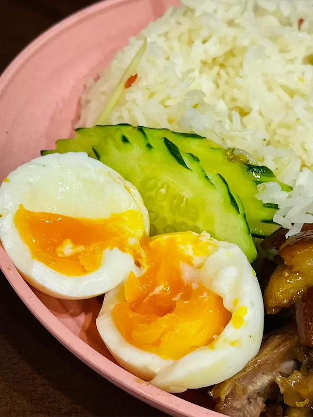 有隻溫泉蛋勁豐富