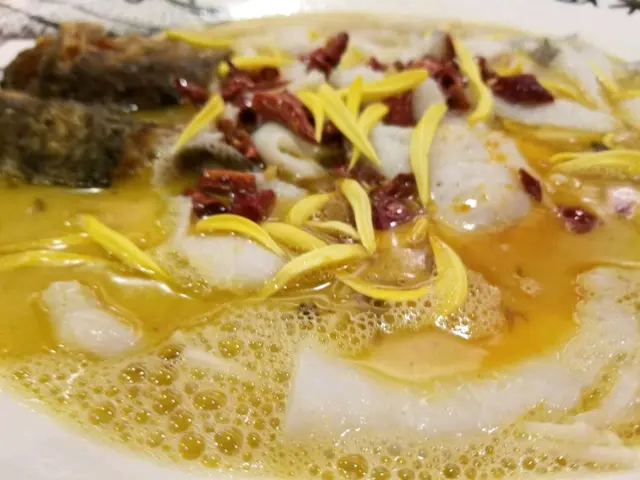 稻成酸菜爐魚（大）