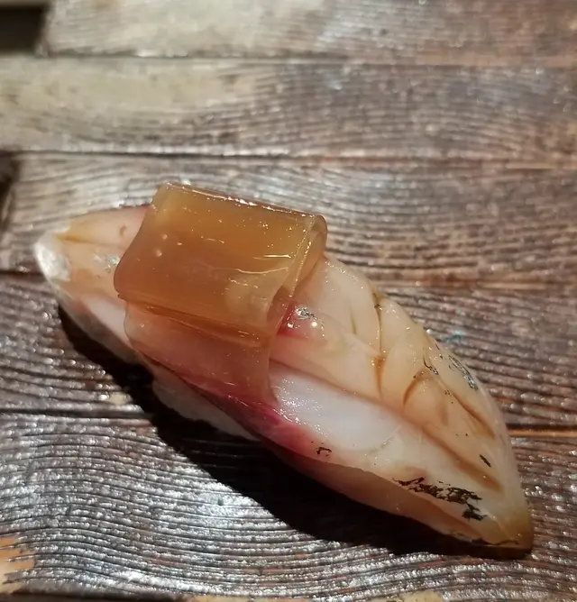 池魚壽司配白昆布