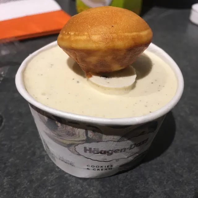 哈根大師配雞蛋仔