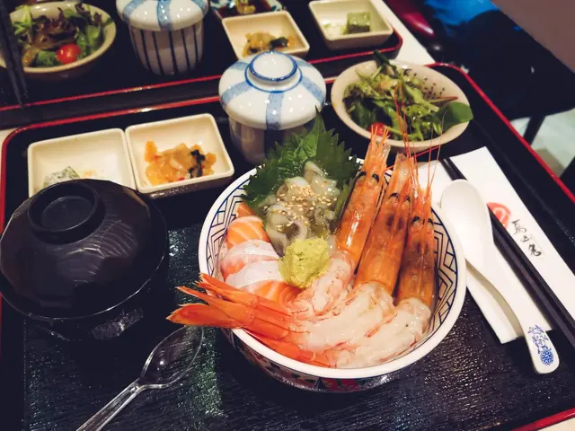 三文魚腩赤海老芥辣章魚飯