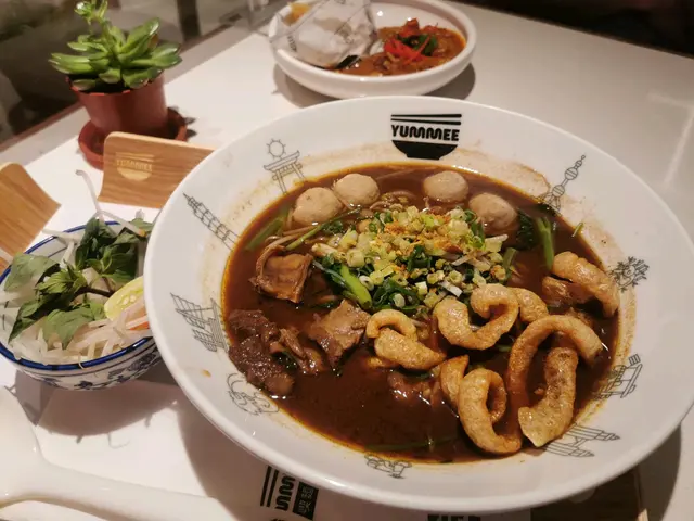 曼谷牛腩船麵