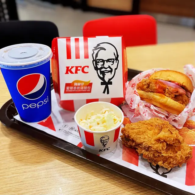 辣椒仔蜜糖香脆雞腿包