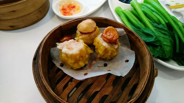 鮑魚燒賣皇