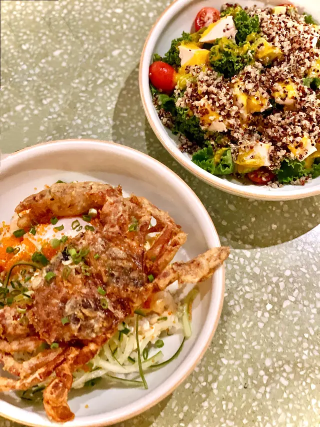 松葉蟹肉飯配炸軟殼蟹