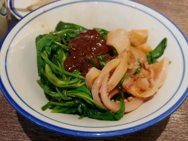 玻璃魷魚通菜