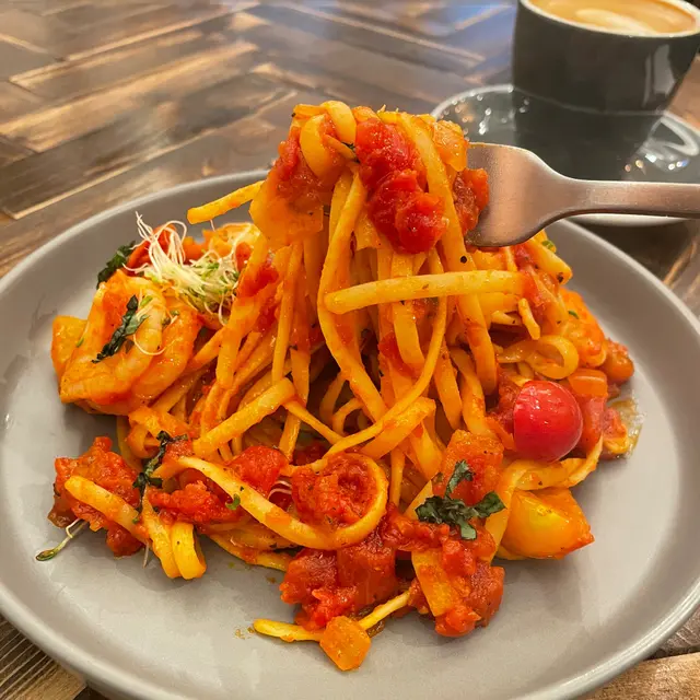 Basil and Prawn Linguine