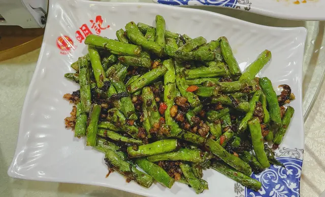 呢間做得好出色，因為炒得好夠乾身，唔係間間做到，阿姨幾年前泥食過，對佢念念不忘