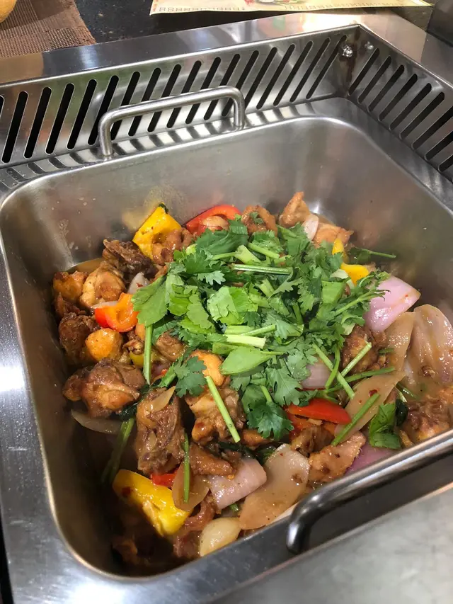 巧得招牌雞鍋 (半隻)