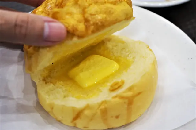 菠蘿油