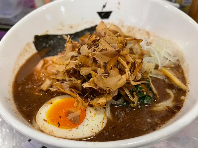 鏗魚味豚骨拉麵