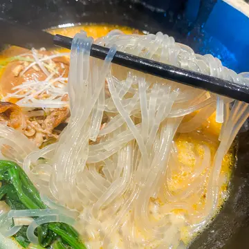 韩式牛肉猪骨浓汤粉丝