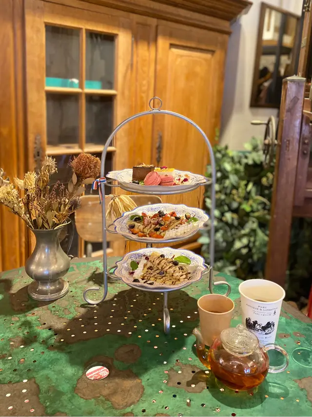 French  Special  Crepe  Tea  Set  
