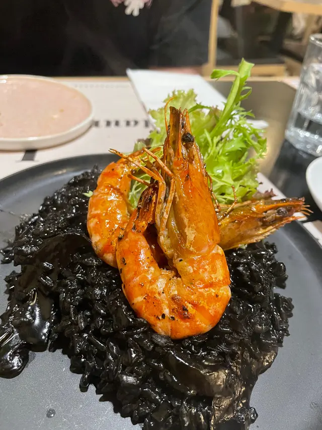 墨汁海鮮意大利飯