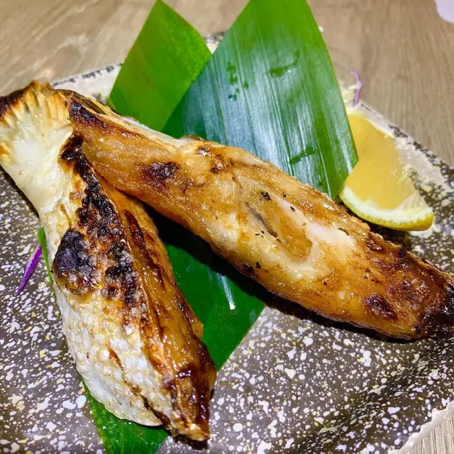 七味燒鮭魚旗