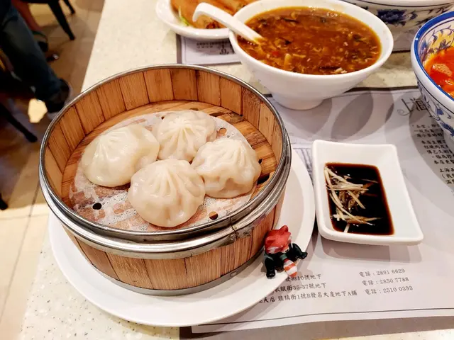 小籠包 4隻