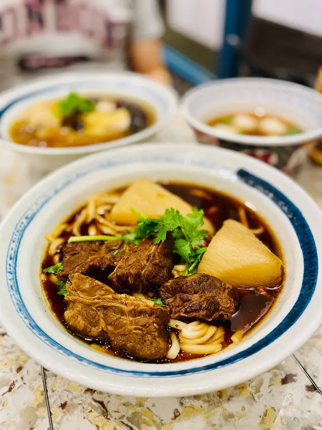藥膳古早牛肉湯手工麵