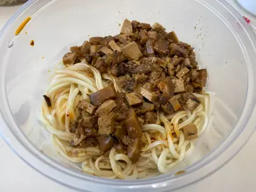 香菇肉沫炸酱面