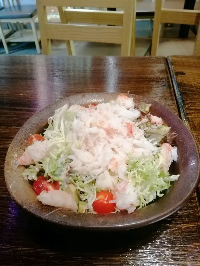 牛油果蟹肉沙律