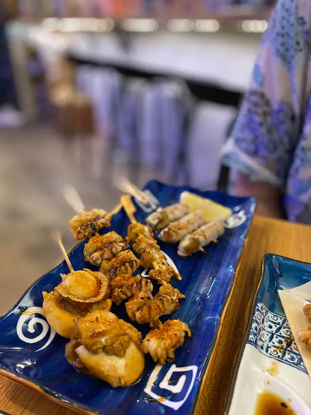 雞軟骨、七味魷魚鬆、汁燒帆立貝、豚肉露荀卷