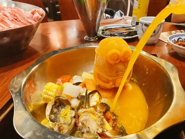 新鮮蟹窩花甲湯底