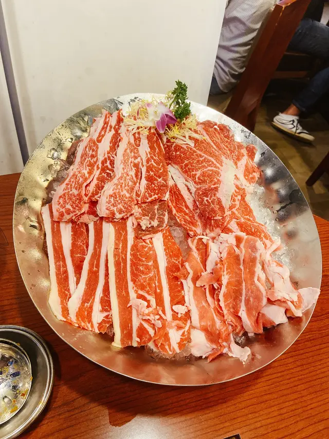 美國SRF黑毛和牛肉眼+安格斯牛小排+美國RP肥牛心片+美國肥牛