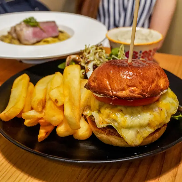 安格斯牛肉漢堡