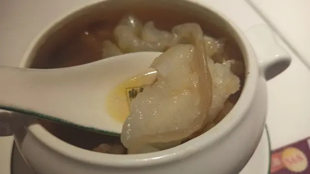 淮杞花膠燉雞湯