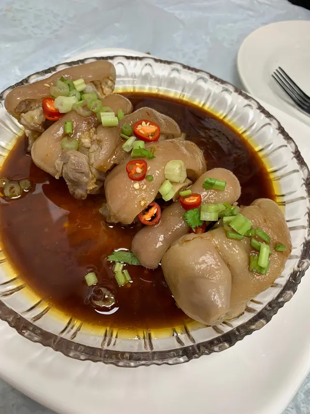 呢個麻辣凍豬手必食，我唔食辣野都覺得好味，先麻後辣，幾惹味。如果食得辣嘅朋友，order果陣可以加辣