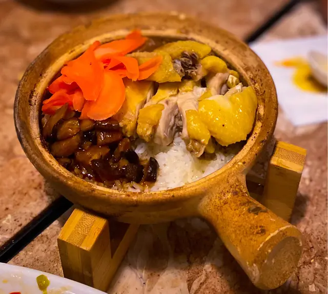 子薑鹹雞煲仔飯