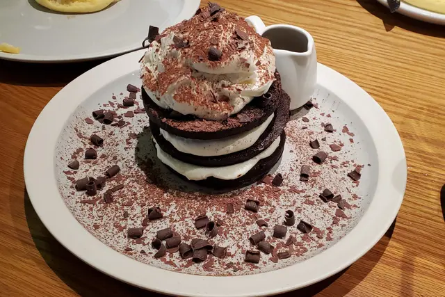 意式芝士蛋糕黑班戟