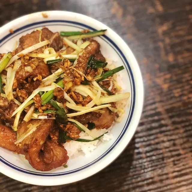 爆蒜椒鹽豬扒飯