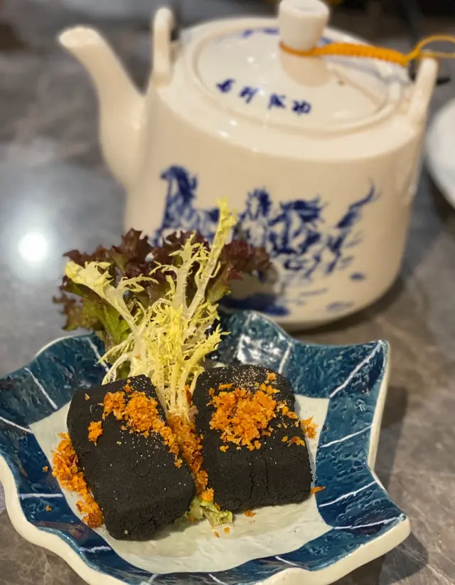 黑磚豆腐