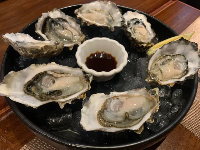 唔會有第二次,聞落已經有怪味,放落口咬左一啖,忍唔住吐出黎,係唔新鮮臭左既🤢