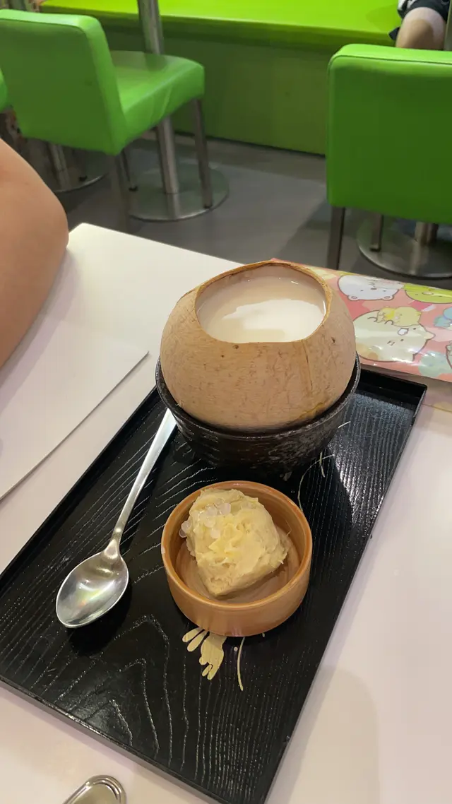榴槤燉椰皇