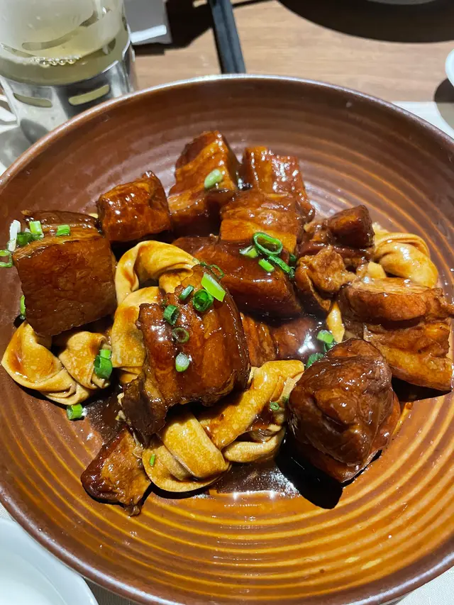 有好大陣臭豬肉味! 味道亦唔掂! 唔好叫!除非你鐘意臭豬味🤣🤣🤣