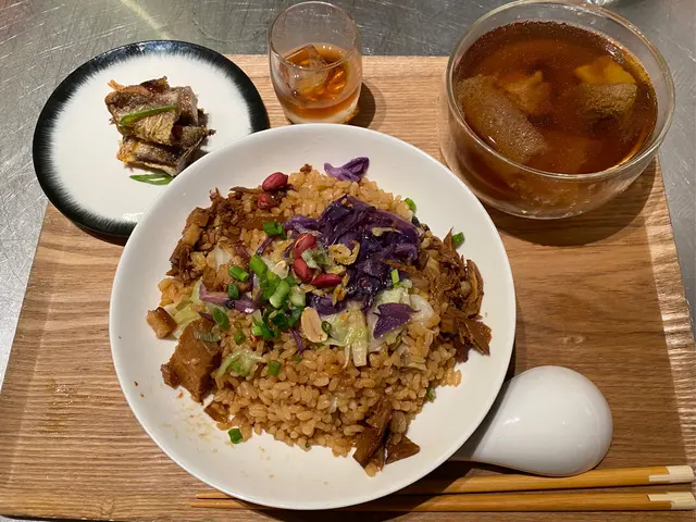 高麗菜五花肉燜飯