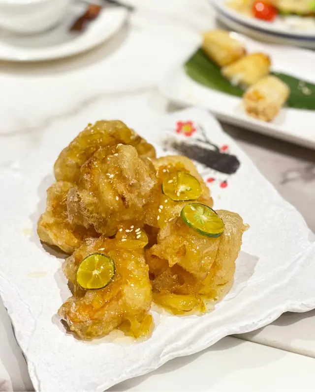 蜂蜜柚子脆炸蝦球